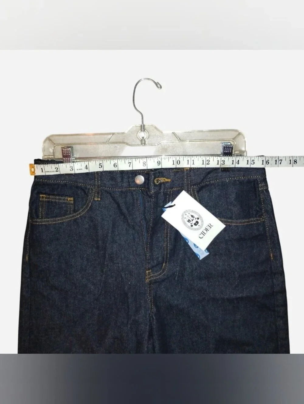 NWT Cider Dark Wash Denim Shorts / Jorts (Size Medium)